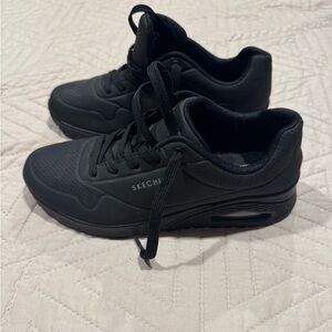 Skechers® Street Uno Stand On Air
Women's Sneakers